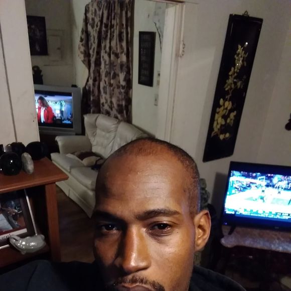 Meet your Posher, Lucas - Picture 1 of 1